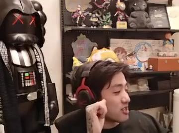 顶不住辣😖八连败后icon吐槽：要不我们不打训练赛直接打比赛！